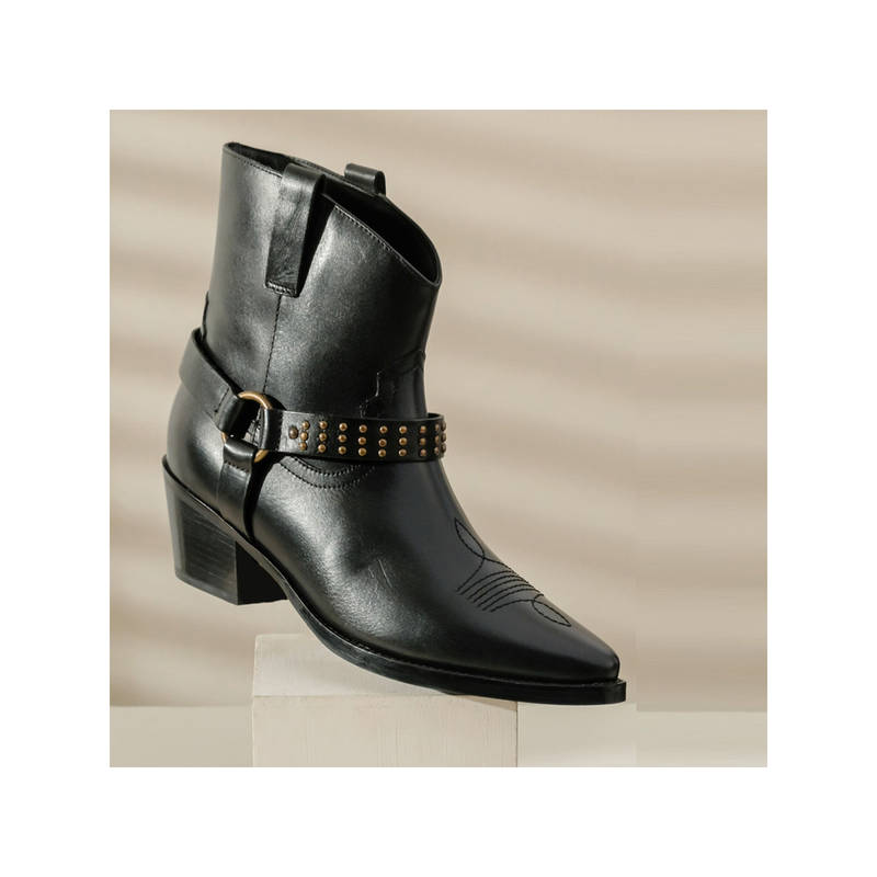 Saint G Womens Metal Studded Black Leather Ankle Boots (EURO 37) (EURO 37)