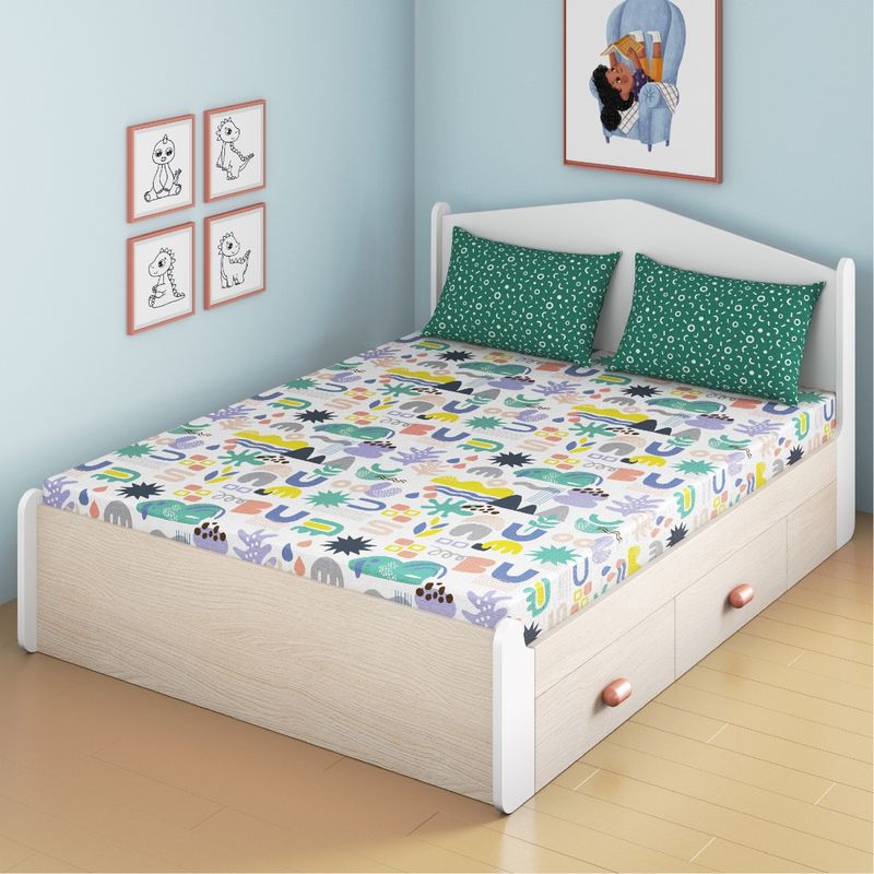 Smartsters Oodles of Doodles Queen Size Fitted Bedsheets (Set Of 3)