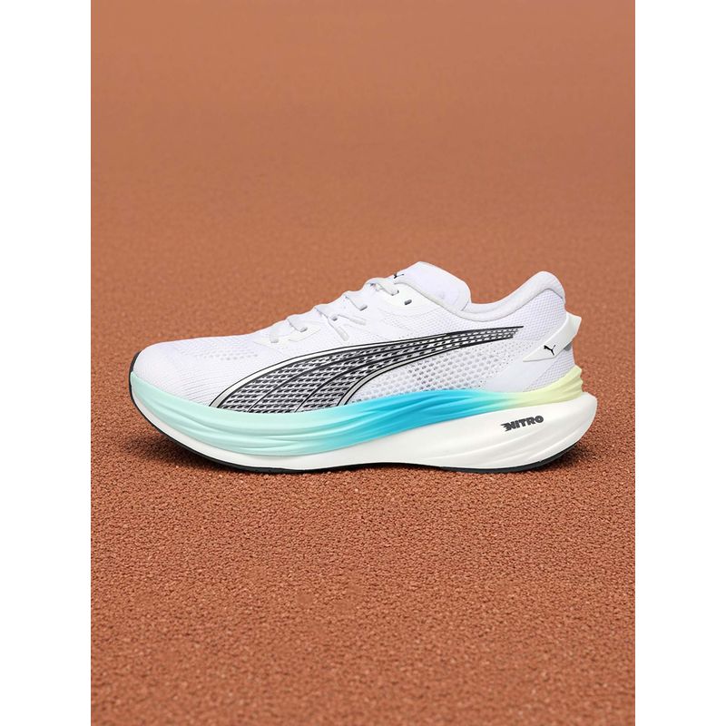 Puma Deviate NITRO 3 WIDE Men White Running Shoes (UK 6.5)