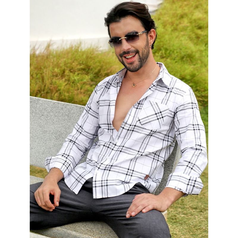 Campus Sutra Men White & Black Tartan Plaid Shirt (L)