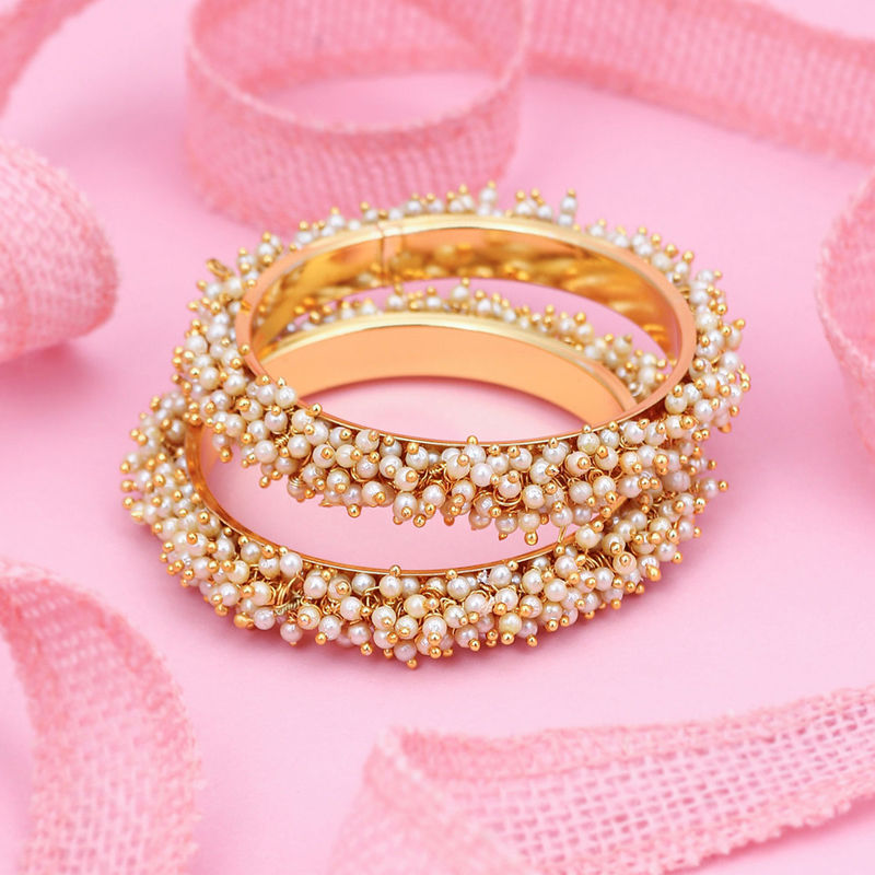 Sukkhi Ravishing Gold Plated Wedding Jewellery Pearl Bangle Set Of 2 (B71797GLDPKR092017_2.8)