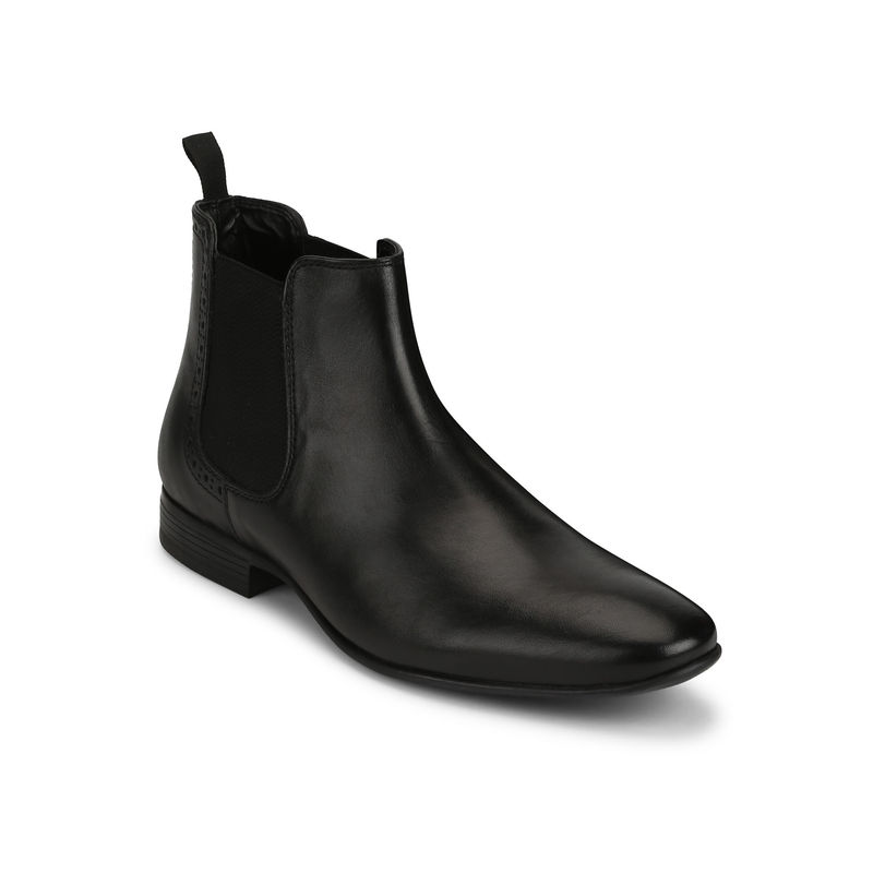 Buy Red Tape Men Black Chelsea Boots Online