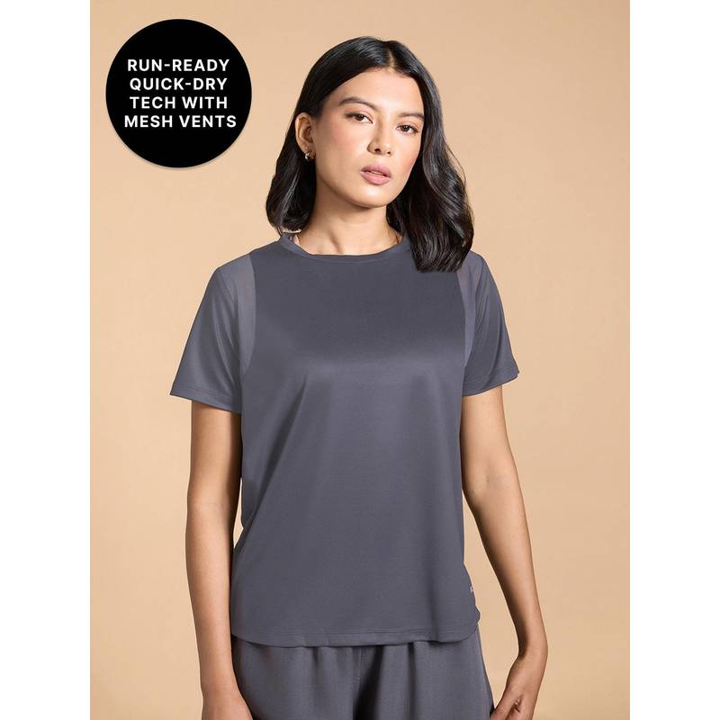 Regular Fit Running Top with Breathe Easy Mesh Panels and Quick-Dry Fabric - Stride Collection (XS)