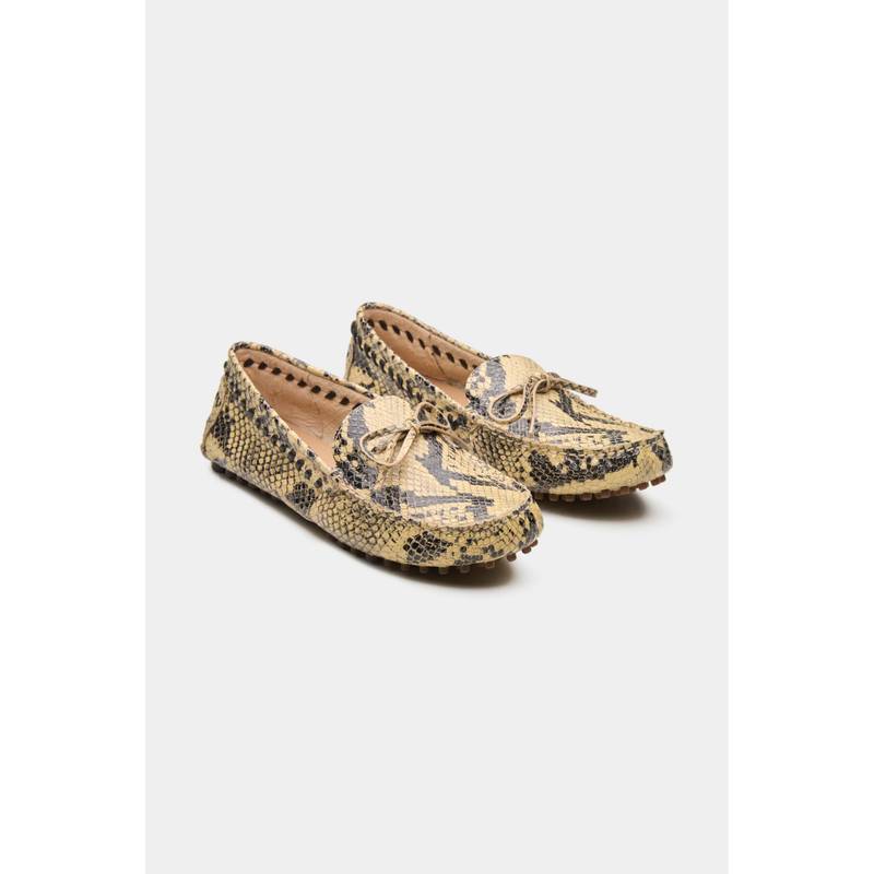 Oroh Women Multi-Color Vela Moccasins (EURO 35)