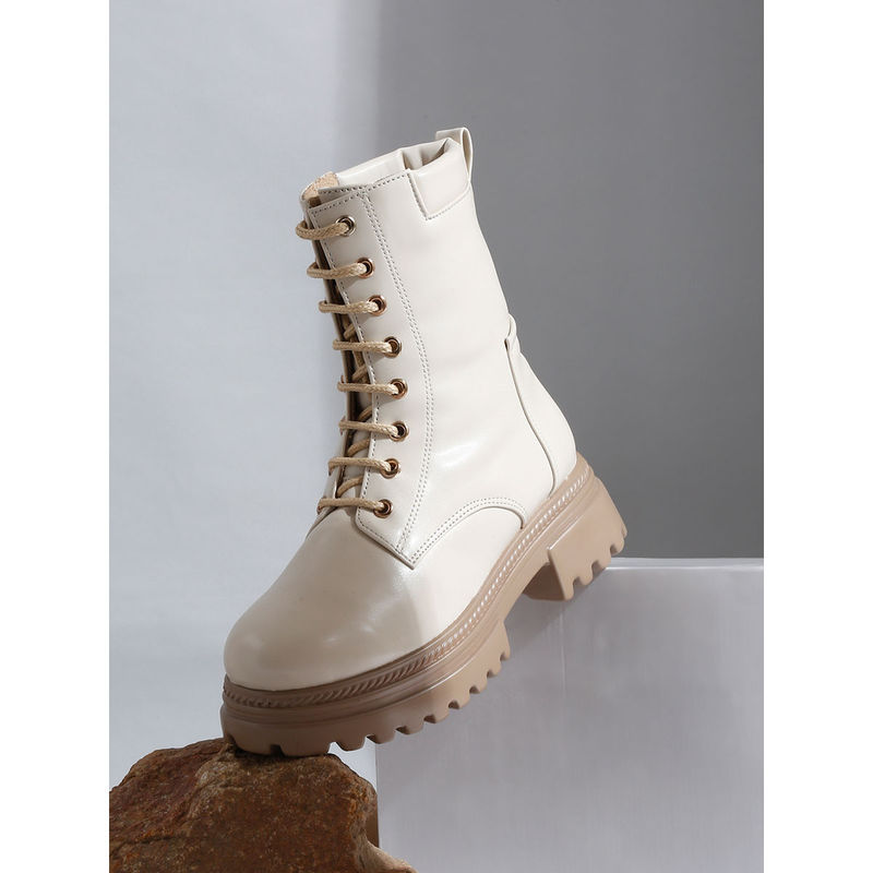 VALIOSAA Cream Lace-Ups Brogues Boots (EURO 37)