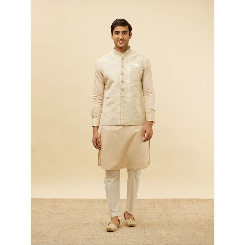 Manyavar Mens Cream Brocade Jacquard Jacket (S)