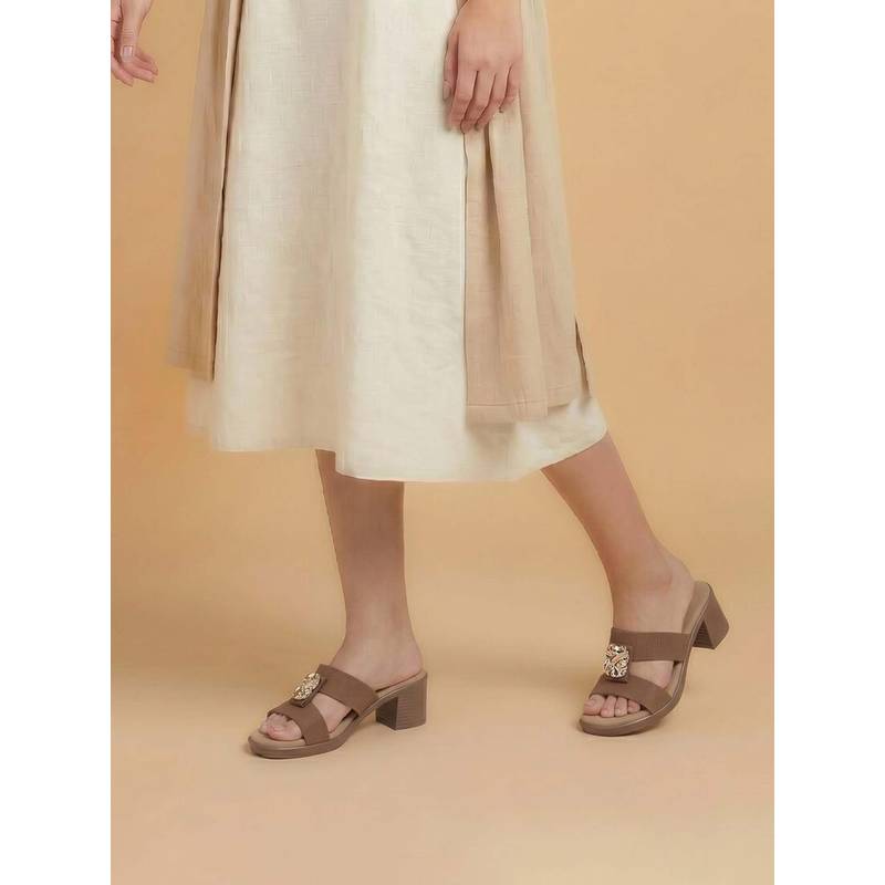 Metro Women Beige Casual Block Heels (UK 3)