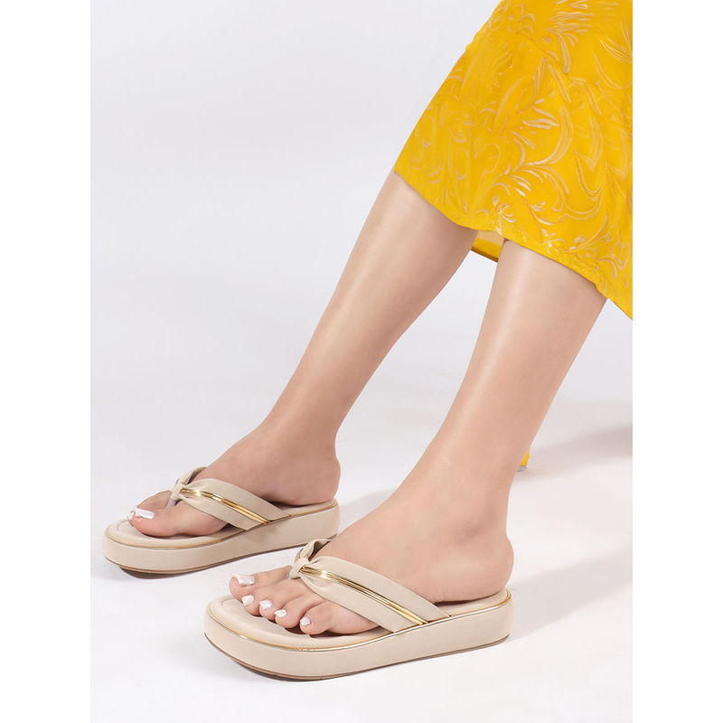 Carlton London Womens Knot Detail Platform Thong Wedges Sandals - Cream (EURO 36)