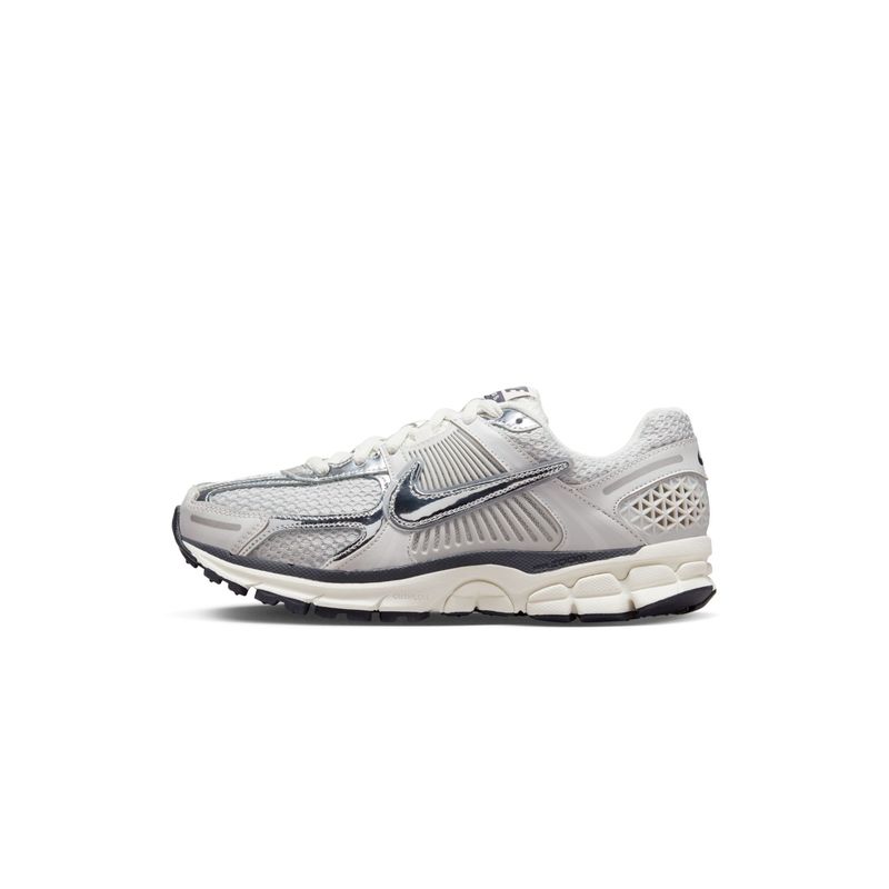 Nike Zoom Vomero 5 Women Black Running Shoes (UK 4)