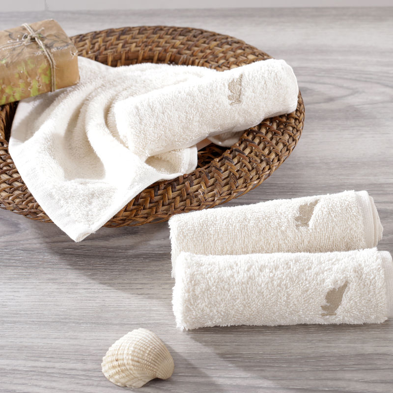 Buy Maspar Colorart 550gsm Cotton Embedded Stripe Solid Cream 4pc Face Towel Set Online