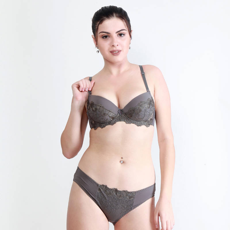 Makclan Love Lace Plunging Lingerie Set - Grey (42C)