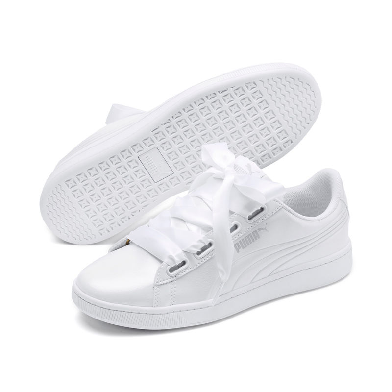 puma women's white sneakers