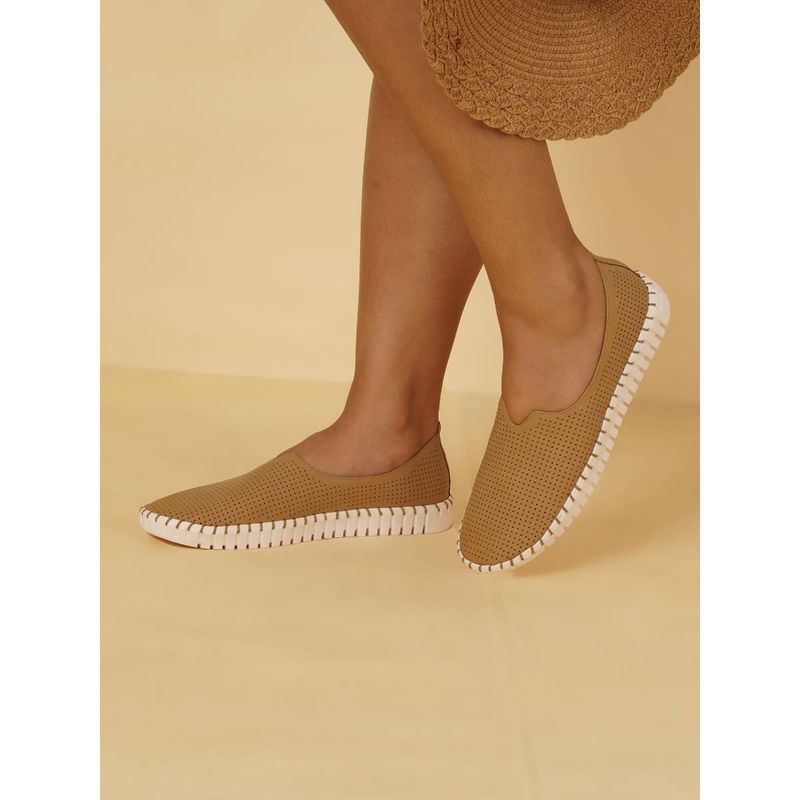 Sherrif Shoes Beige Self Design Self Design Loafers (EURO 36)