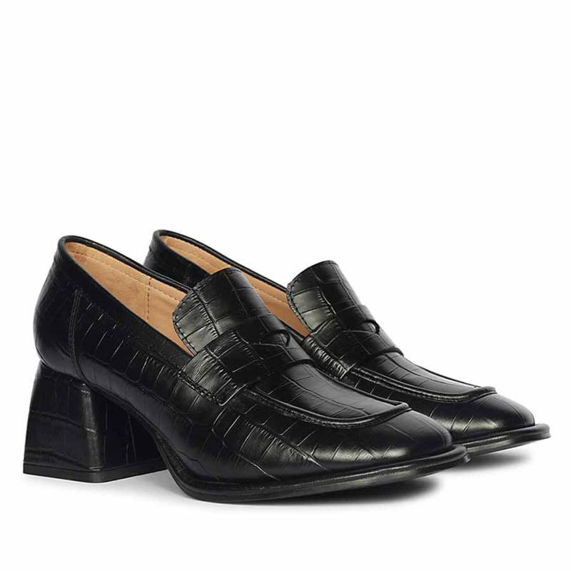 Saint G Womens Black Croco Leather Loafers (EURO 36)