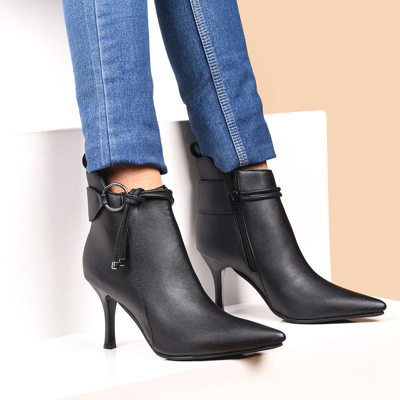 SHUZ TOUCH Women Slim-Heeled Black Regular Ankle Boots (EURO 36)