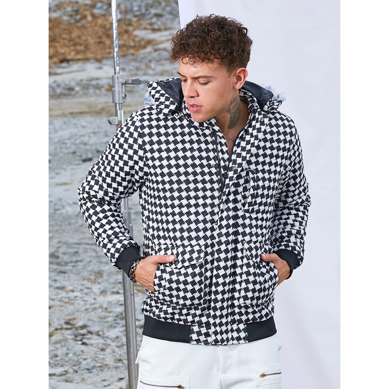 Campus Sutra Carbon Black and Chalk White Checkboard Puffer Jacket with Fleece Hood (S)
