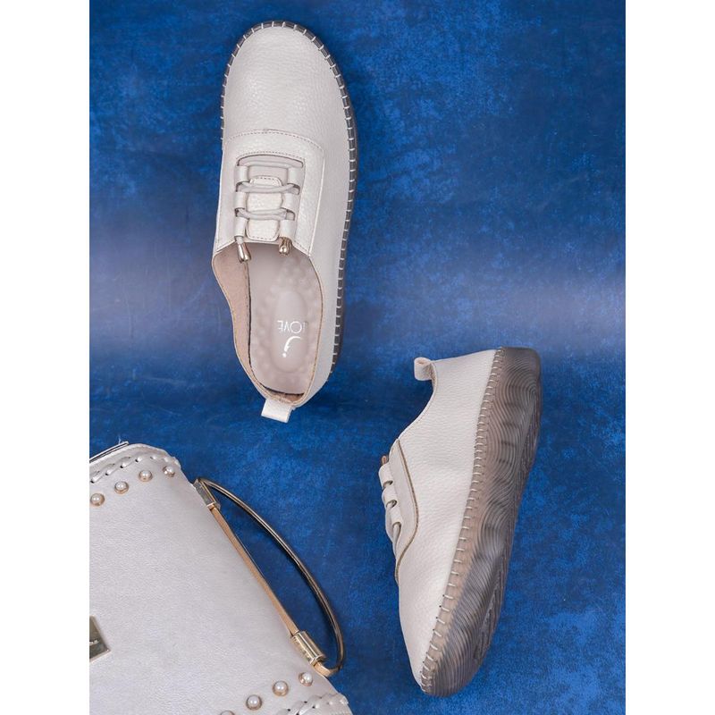 Jove Women Beige Textured Loafers Beige (EURO 36)