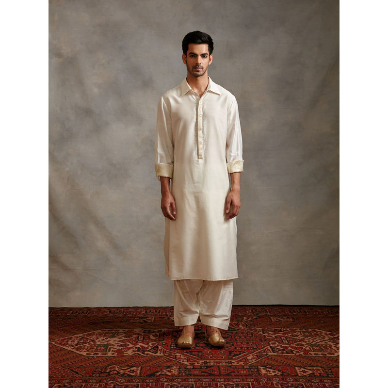 Abhishti Banarasi Collared Kurta with Zari Placket Pearl White (2XL)