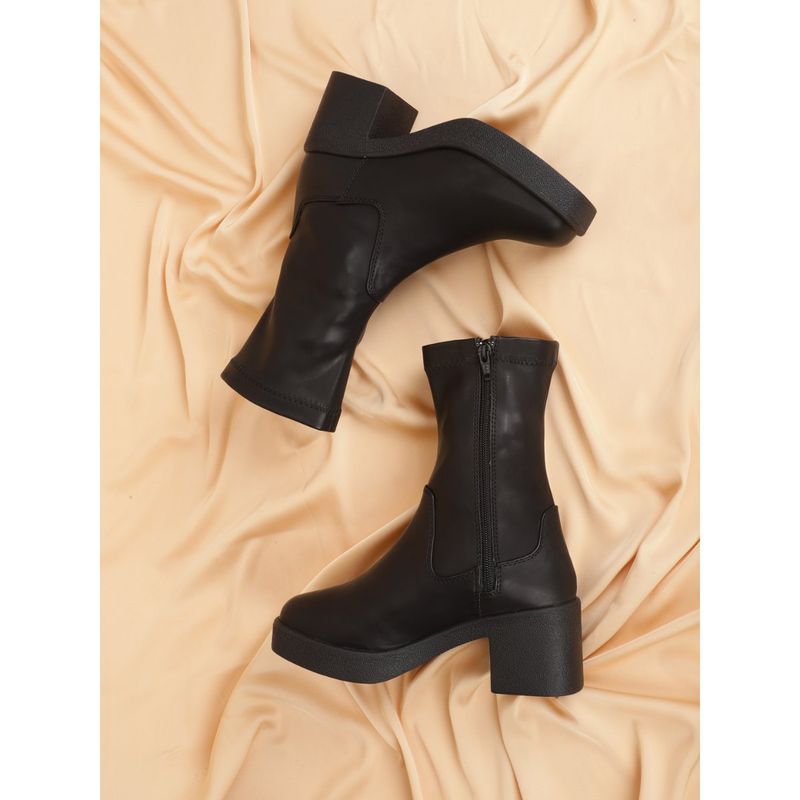 Truffle Collection Black Solid Boots (UK 7)