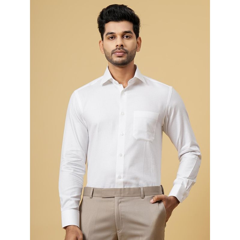 Metal White Cotton Solid Slim Fit Formal Shirt (40)