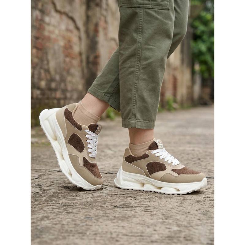 Carlton London Women's Textured Casual Fashion Walking Sneakers - Brown (EURO 36)