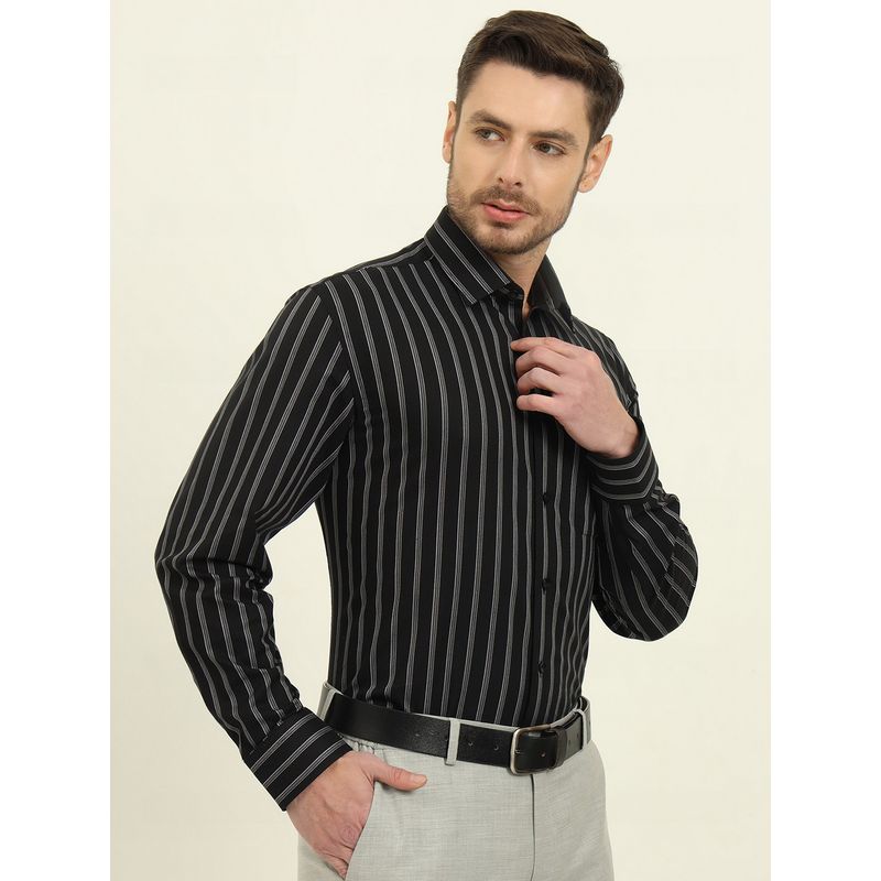 JadeBlue Men Black Pure Cotton Striped Regular Fit Formal Shirt (39)