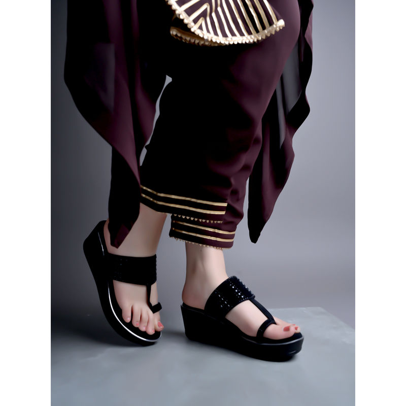 Shoetopia Black Classic Heeled Black Kolhapuri for Women (EURO 41)