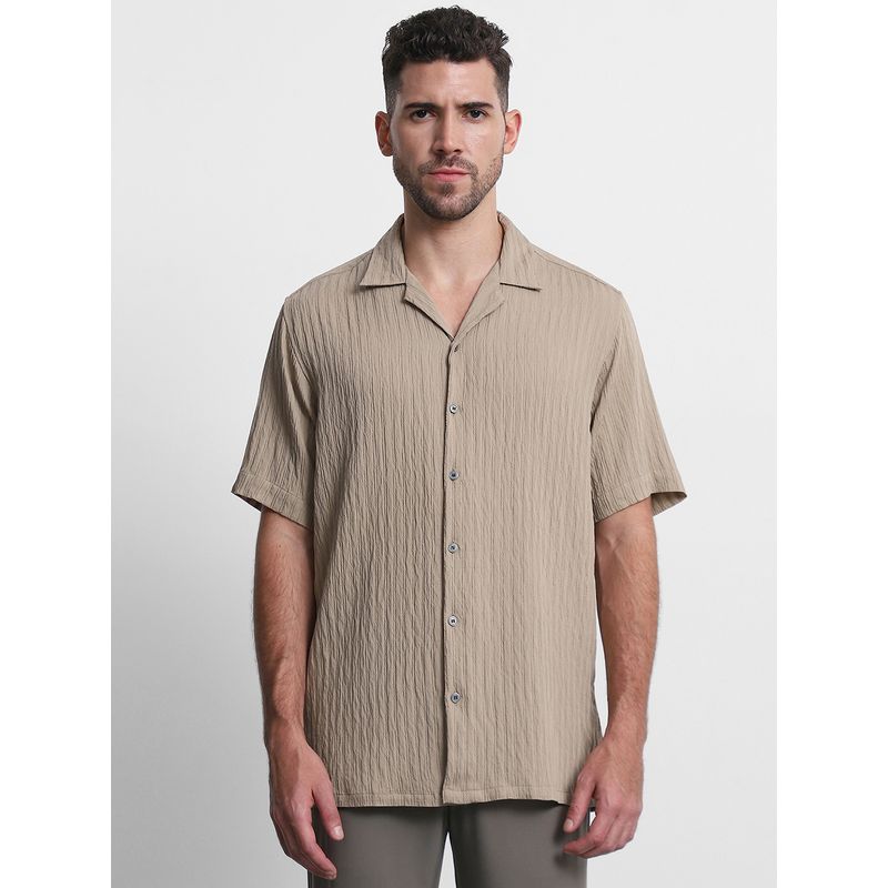 Mufti Men Beige Solid Relaxed Fit Shirt (M)