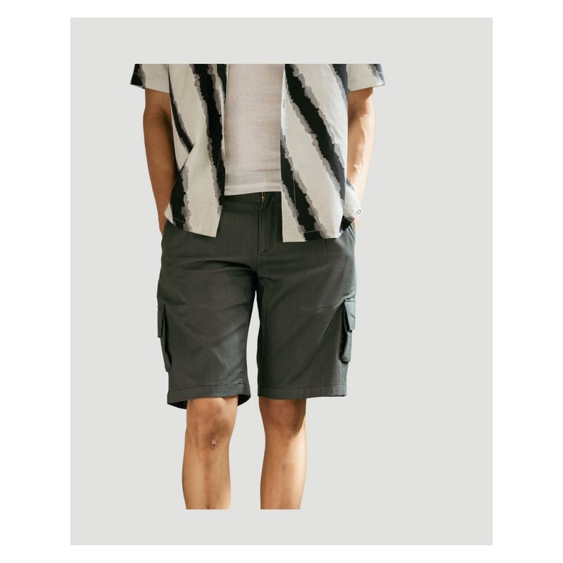 DRAGIT Men Blue Cotton Blend Solid Cargo Shorts (28)