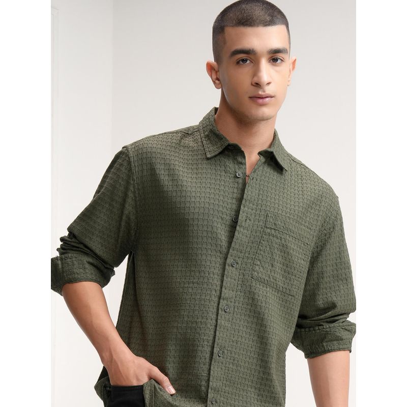HIGHLANDER Men Green Cotton Textured Relaxed Fit Shirt (M)