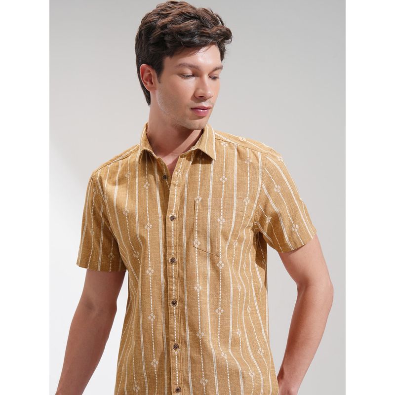 HIGHLANDER Men Mustard Cotton Stripes Slim Fit Shirt (L)