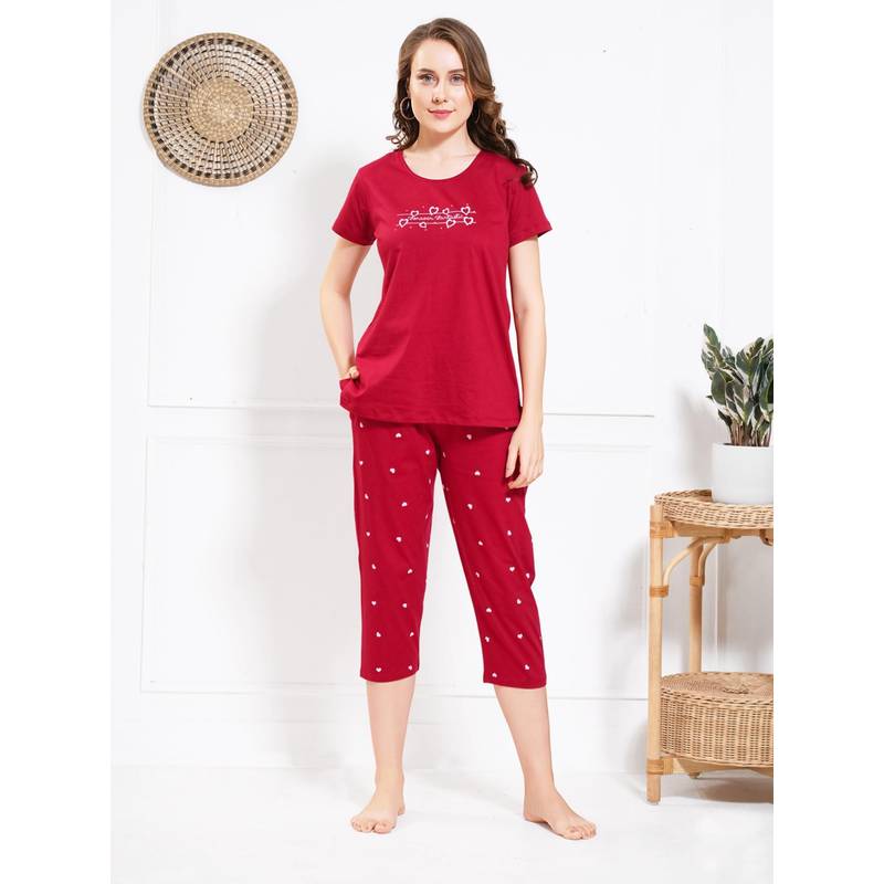 Quira Women Red Pure Cotton Printed Top with Capri (S)