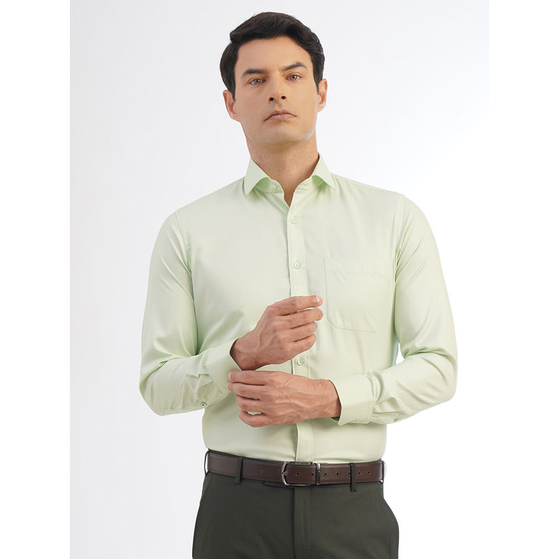 Greenfibre Men Light Green Slim Fit Cotton Blend Formal Shirt (39)