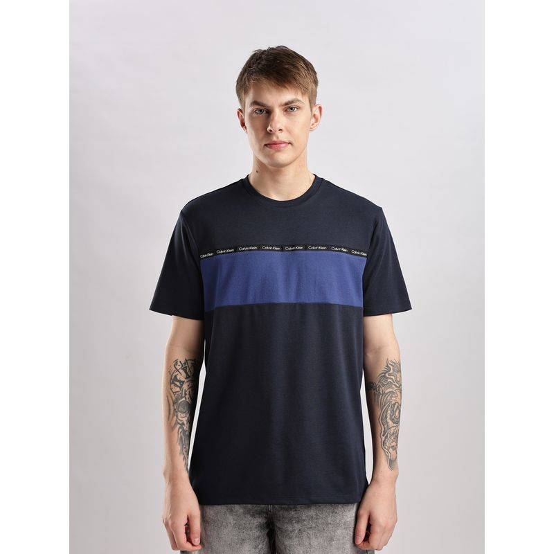 Calvin Klein Men Navy Blue Colorblocked T-Shirt (S)