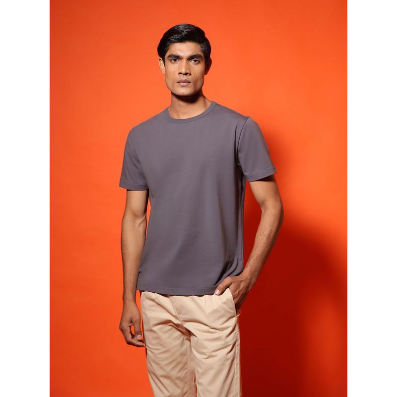 Subtract Men Dark Grey Comfort Fit Solid 4-Way Stretch Round Neck T-Shirt (S)