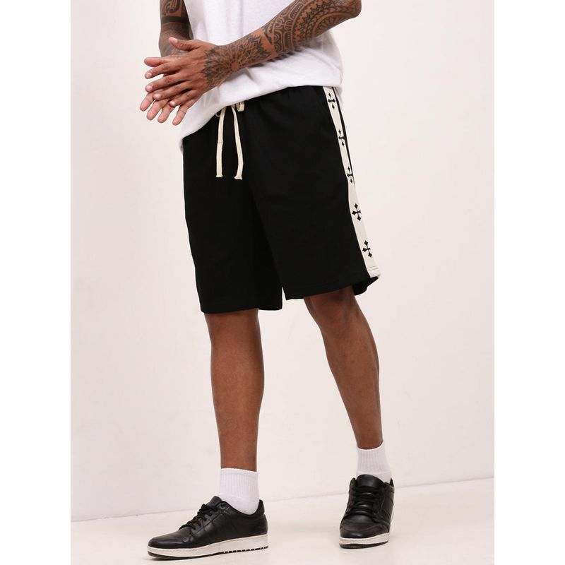 SHOWOFF Black Solid Shorts (40)