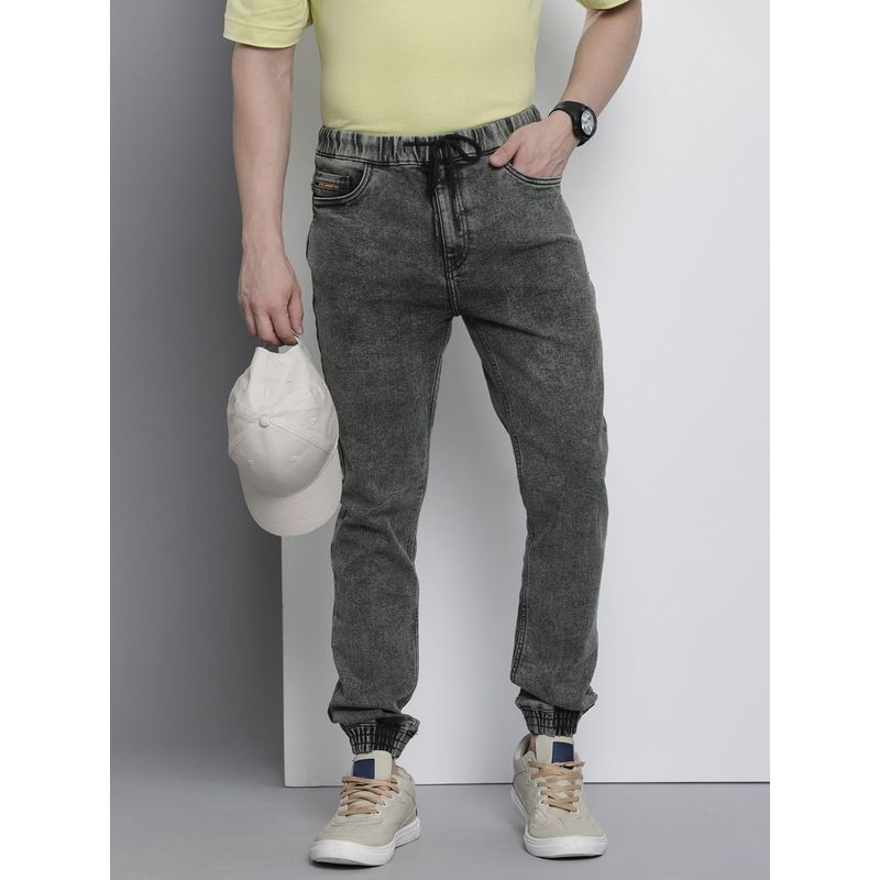 The Indian Garage Co Men Slim Fit Solid Mid-Rise Stretchable Denim Joggers (32)