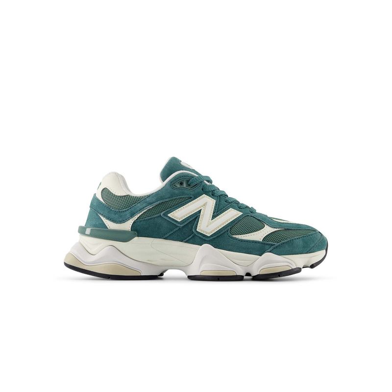 New Balance Unisex 9060 Casual Sneakers (UK 7.5)
