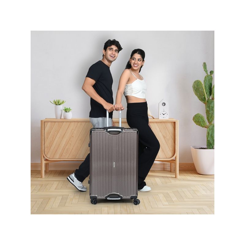 Red Tape 40L Hard Luggage Trolley Bag (S)