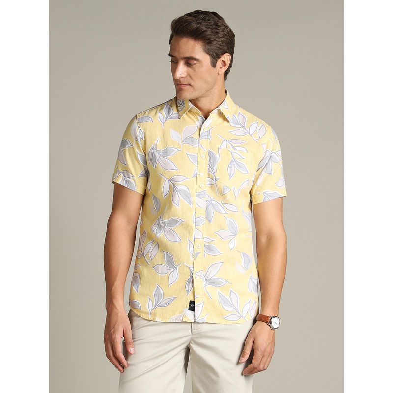 Dockers Men Printed Yellow Classic Fit Shirt (S)