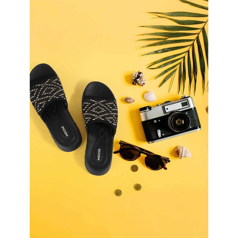 Mochi Womens Black Open Casual Sandals (EURO 37)