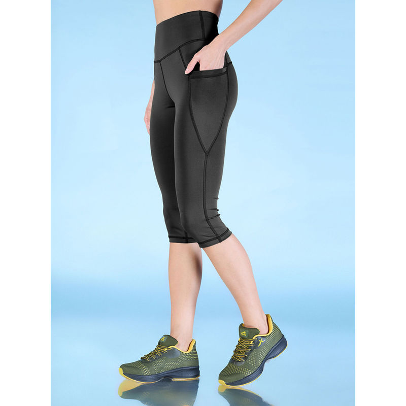 Kica High Waisted 3/4 Leggings In Second SKN Fabric With Pockets For Gym And Training (L)