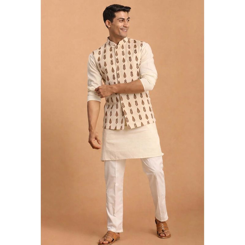 Vastramay Men Cotton Leaf Printed Jacket with Kurta & Pant (L)
