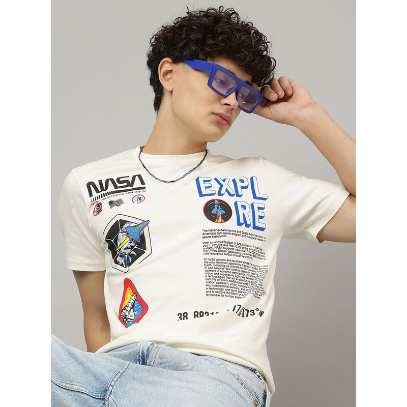 H running and M NASA tee