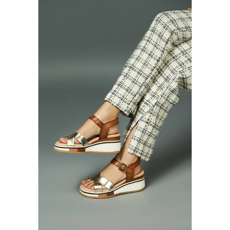 Heel Your Sole Gigi Tan Gold Wedge Sandals (EURO 38)