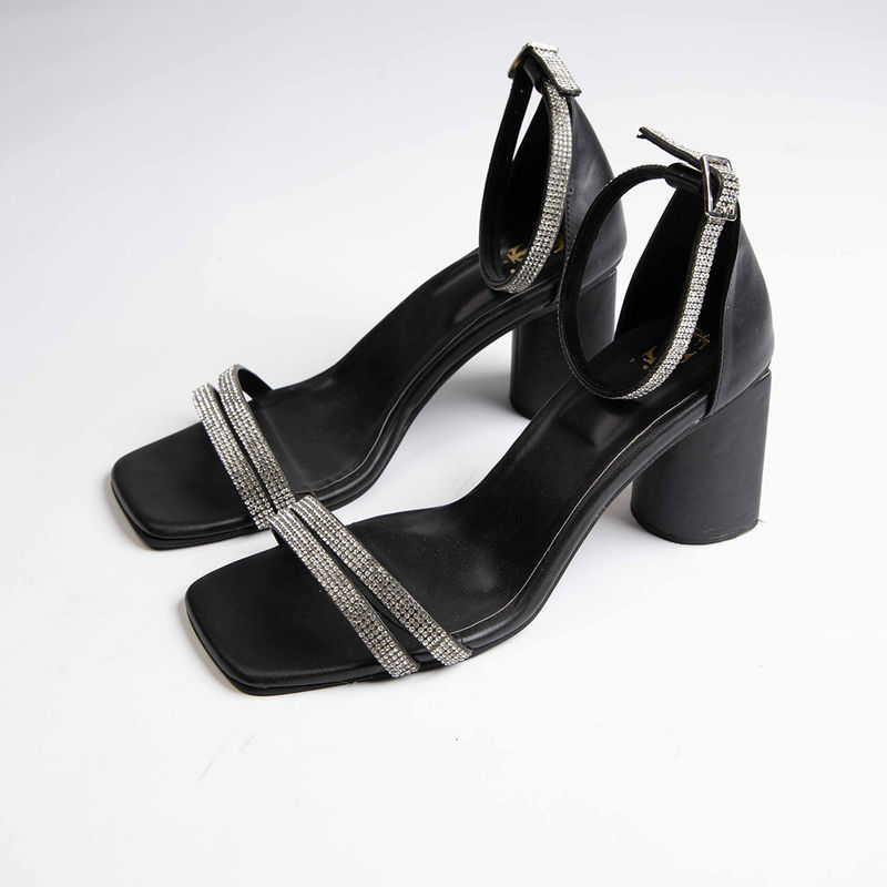 Shoe that fits you Black Solid Diamantine Block Heels (EURO 35)
