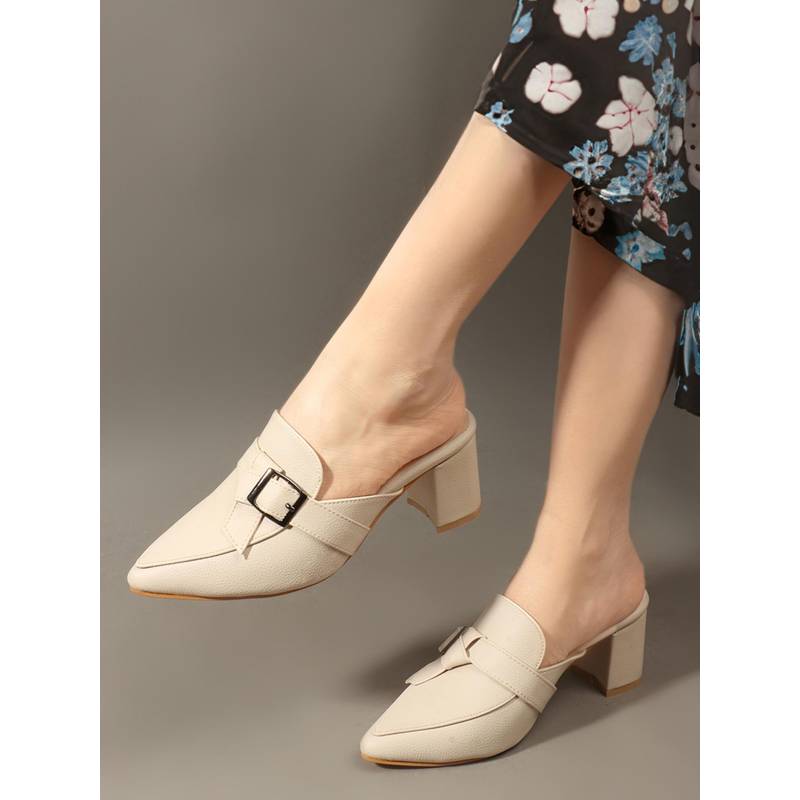 CHINRAAG Women Cream Synthetic Mules (UK 5)
