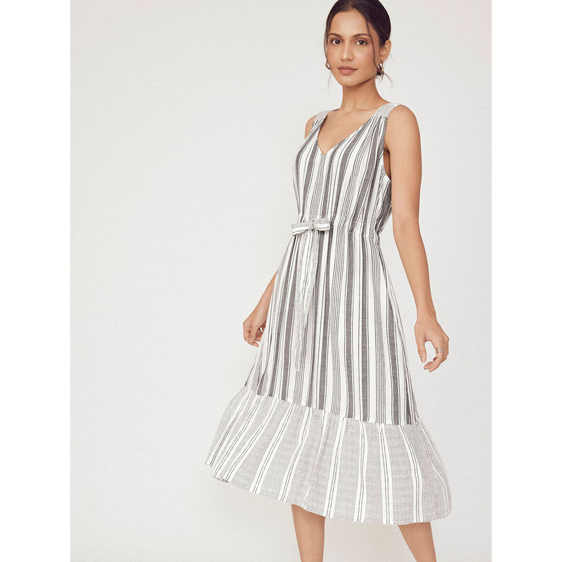 The Label Life Monochrome Striped Front Tie Dress White (XS)