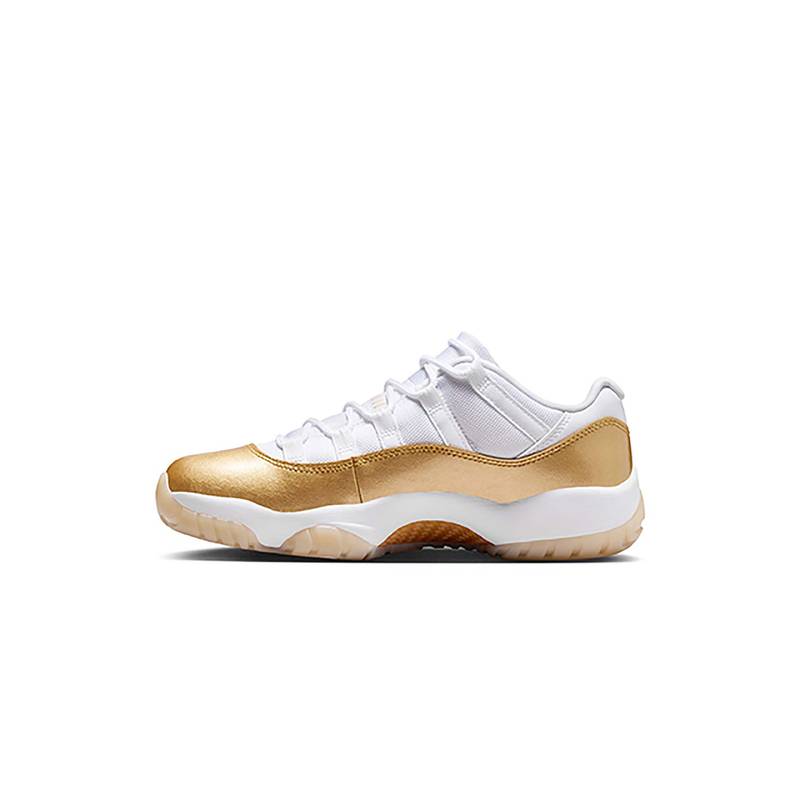 Nike Women Jordan Retro White Sneakers (UK 7)