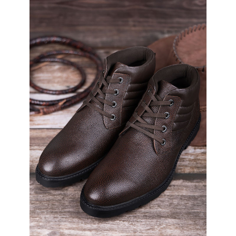 Louis Stitch Brown Men Textured Leather Heeled Chukka Boots (UK 9)
